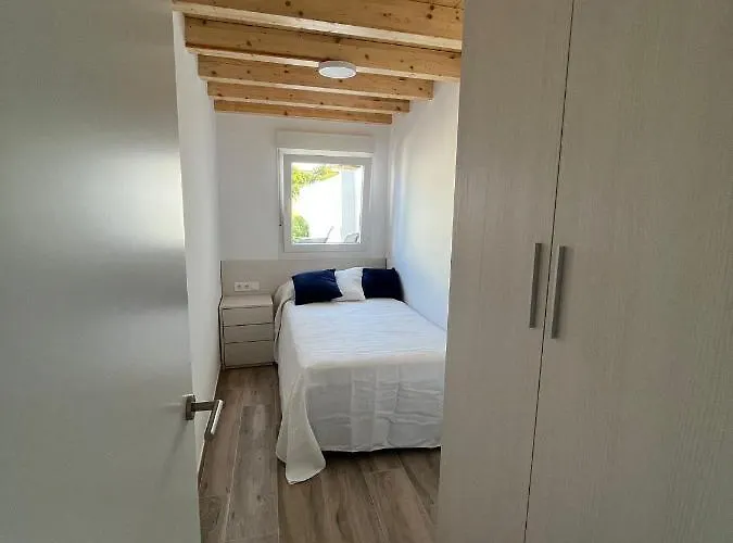 A Casa De Fóra Muros