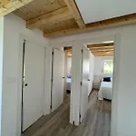 A Casa De Fora Muros